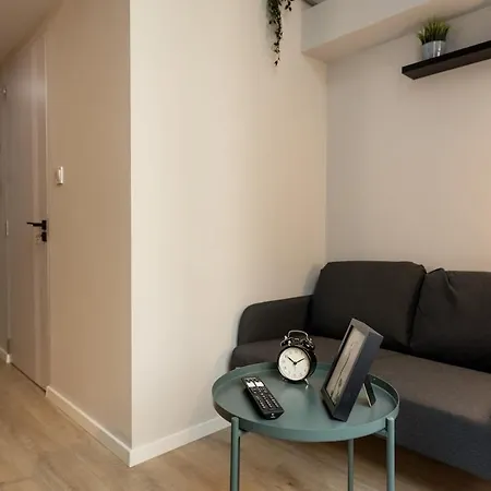 Downtown 2 - Hideaway Apartment